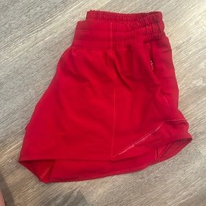 Lululemon Hotty Hot Shorts 4”